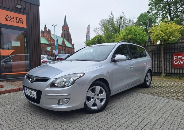 Hyundai I30 cena 16900 przebieg: 166000, rok produkcji 2009 z Sosnowiec małe 232